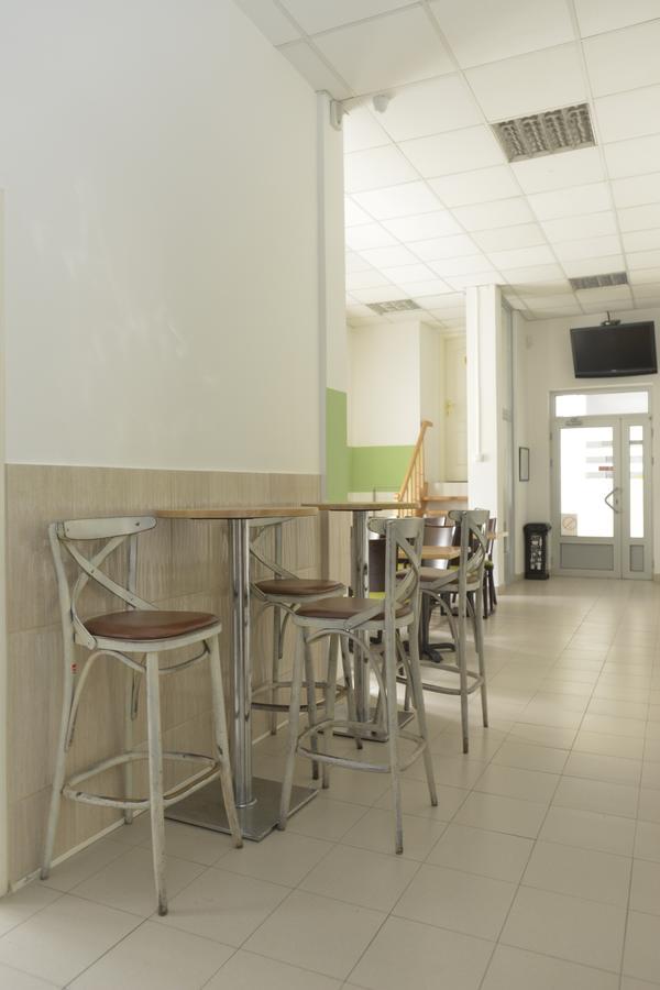 Hostel Flow House Centar Novi Sad Exteriör bild