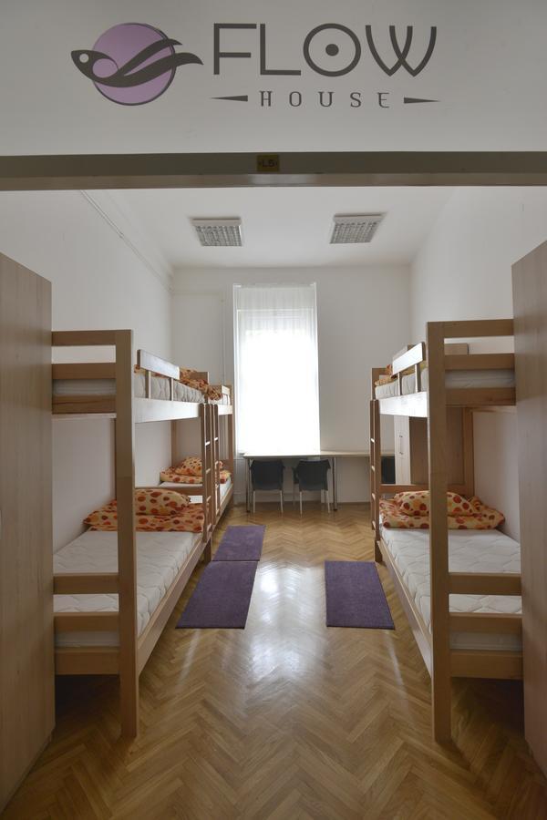 Hostel Flow House Centar Novi Sad Exteriör bild